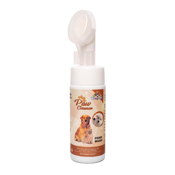 Dog paw clearance brush